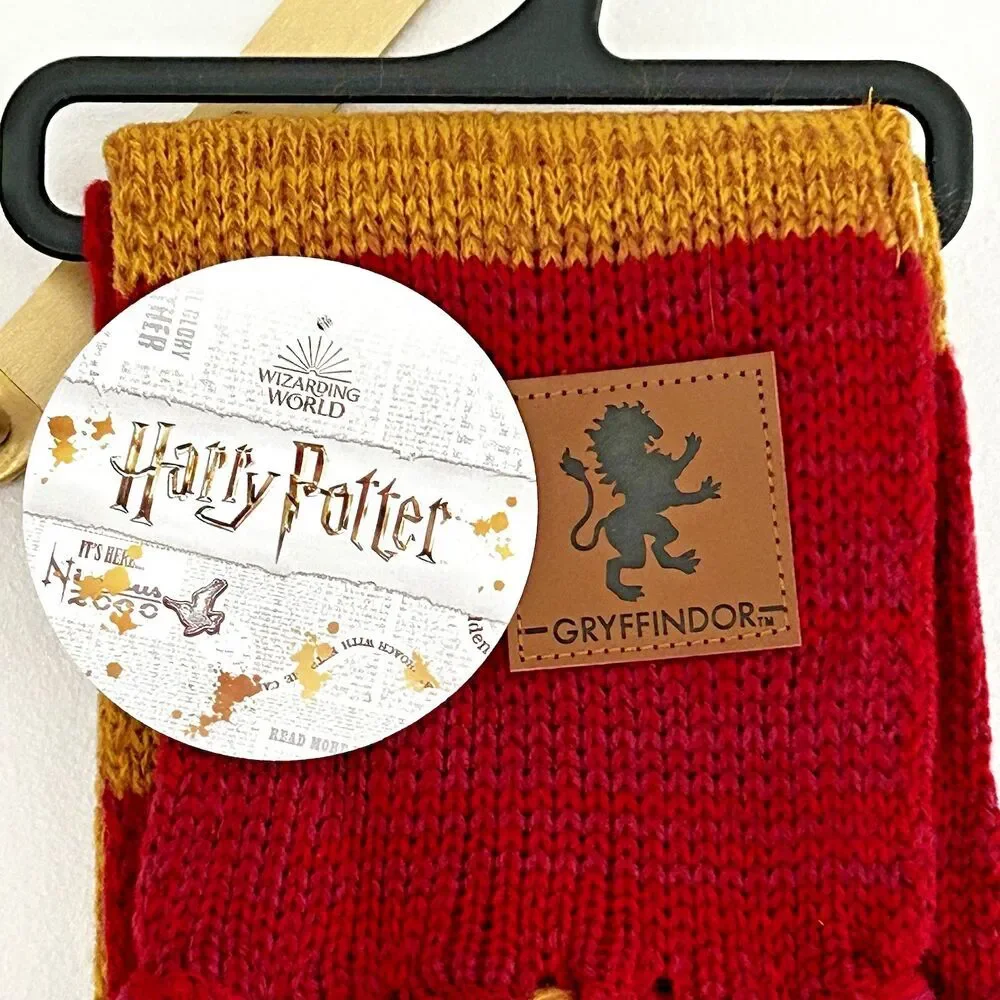New Harry Potter Gryffindor Scarf Knit Red Yellow Heathered Stripe Fringe nwt - Picture 2 of 4